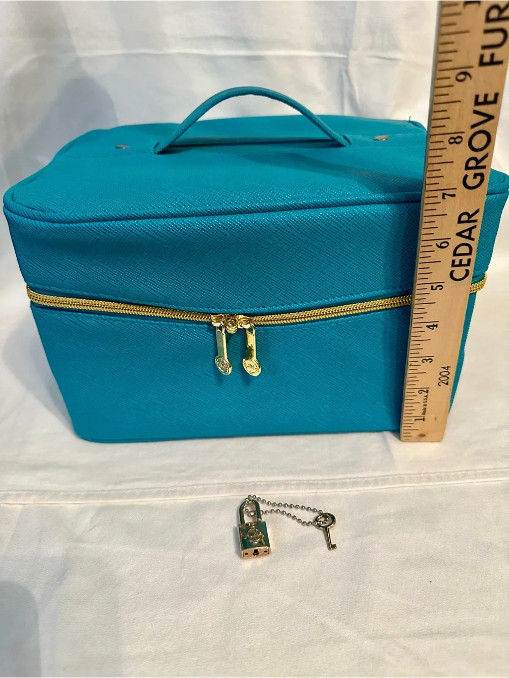JM Collection Turquoise Women’s Travel Jewelry Case with Gold Hardware